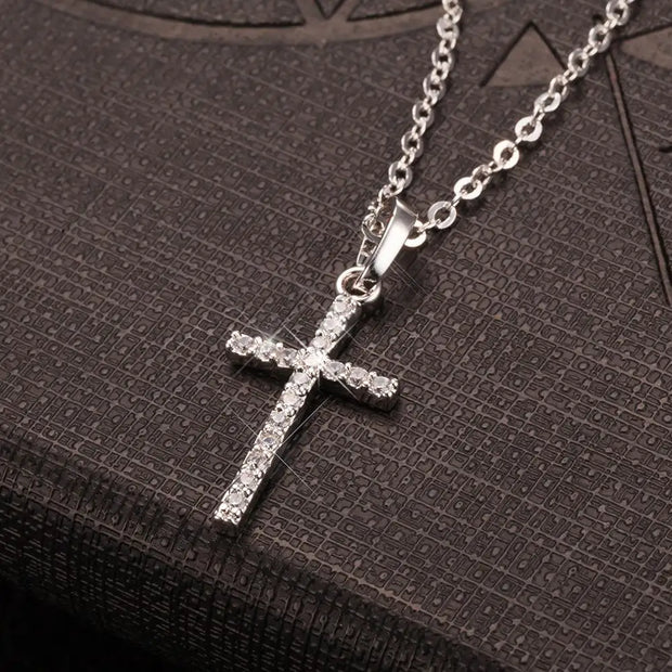 Fashion Female Cross Pendants Gold Black Color Crystal Jesus Cross Pendant Necklace
